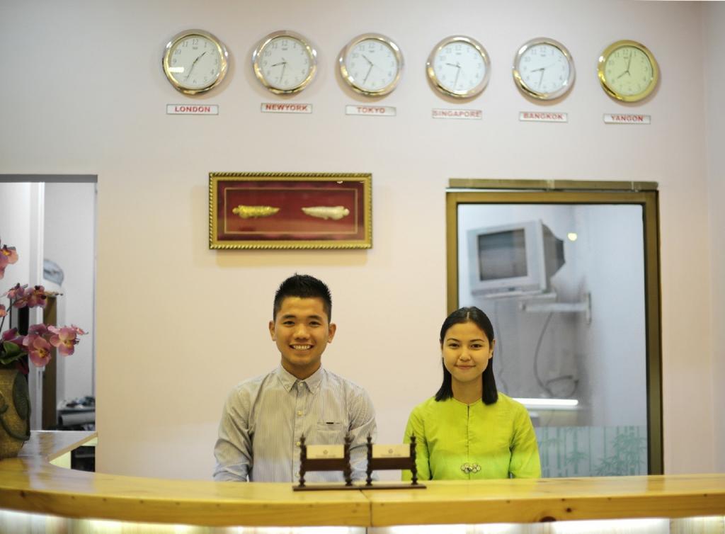 Vacation Hotel Yangon Exteriör bild