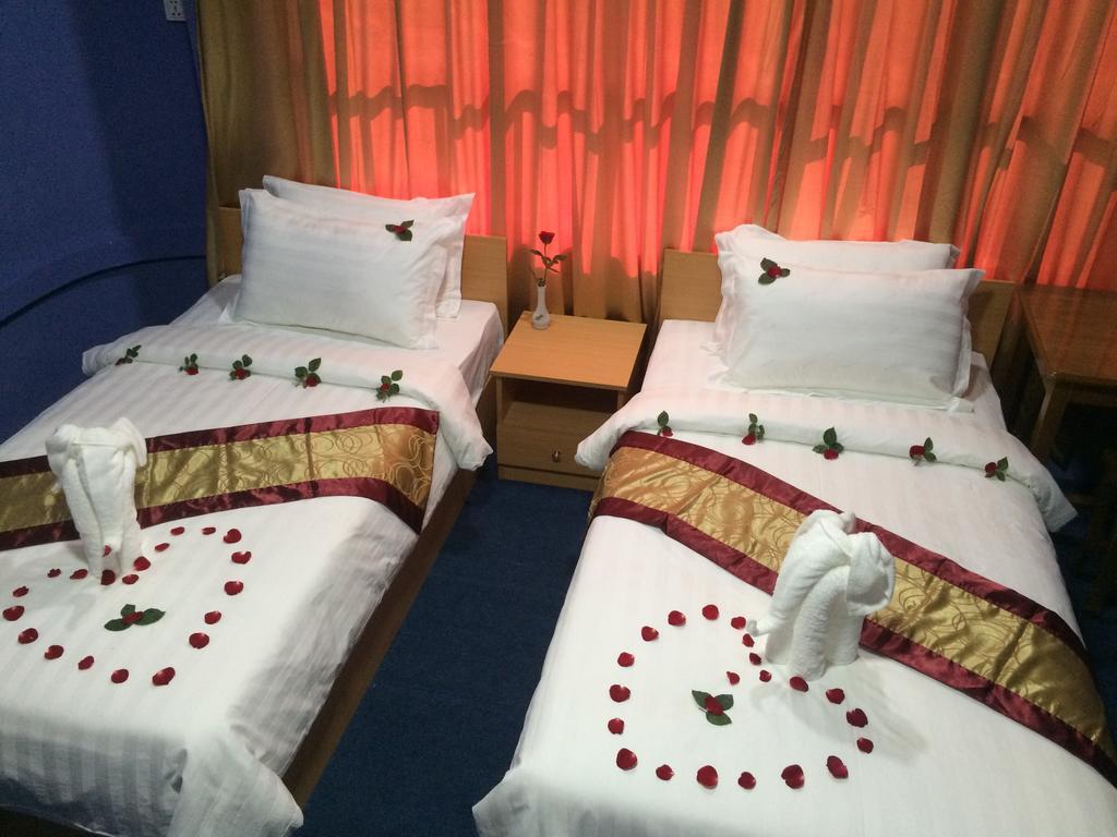 Vacation Hotel Yangon Exteriör bild